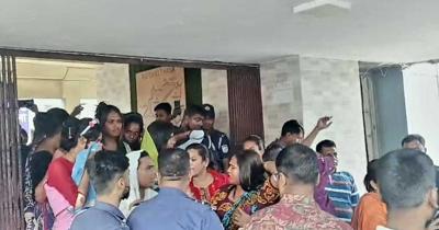 প্রবাসীদের ওপর চাঁদাবাজি-মারধর: তৃতীয় লিঙ্গের ১২ জন গ্রেফতার